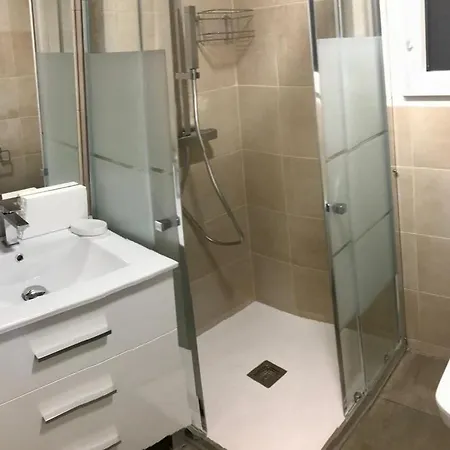 Principado Levante Seafront Daire *